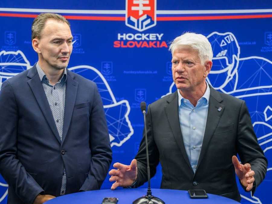 Prezident SZĽH Miroslav Šatan a predseda komisie pre podujatia a šampionáty IIHF Franz Reindl.