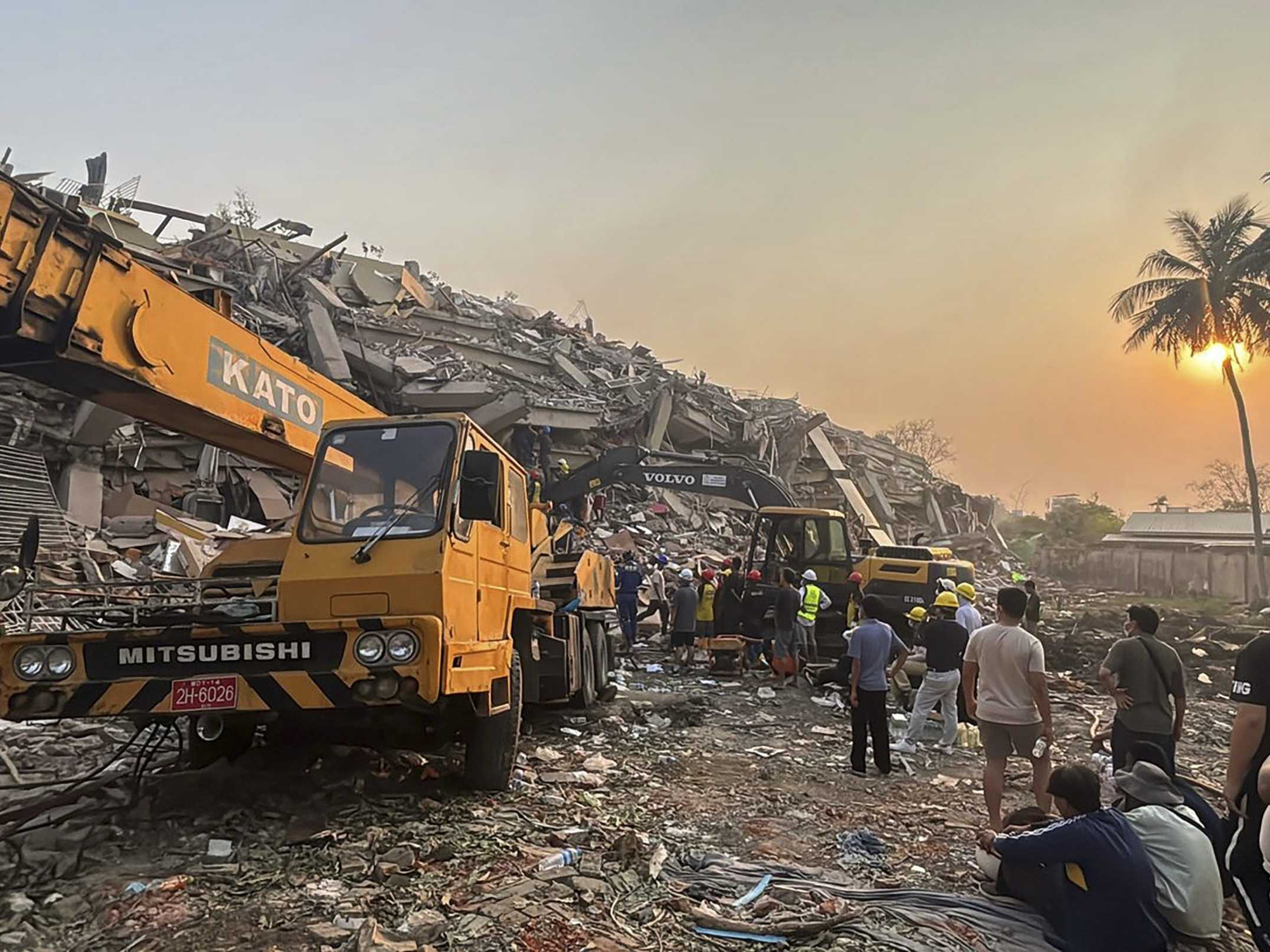 Zemetrasenie si v Mjanmarsku vyžiadalo obrovský počet obetí.