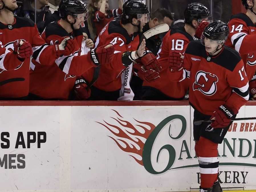 Slovenský hokejový obranca Šimon Nemec.