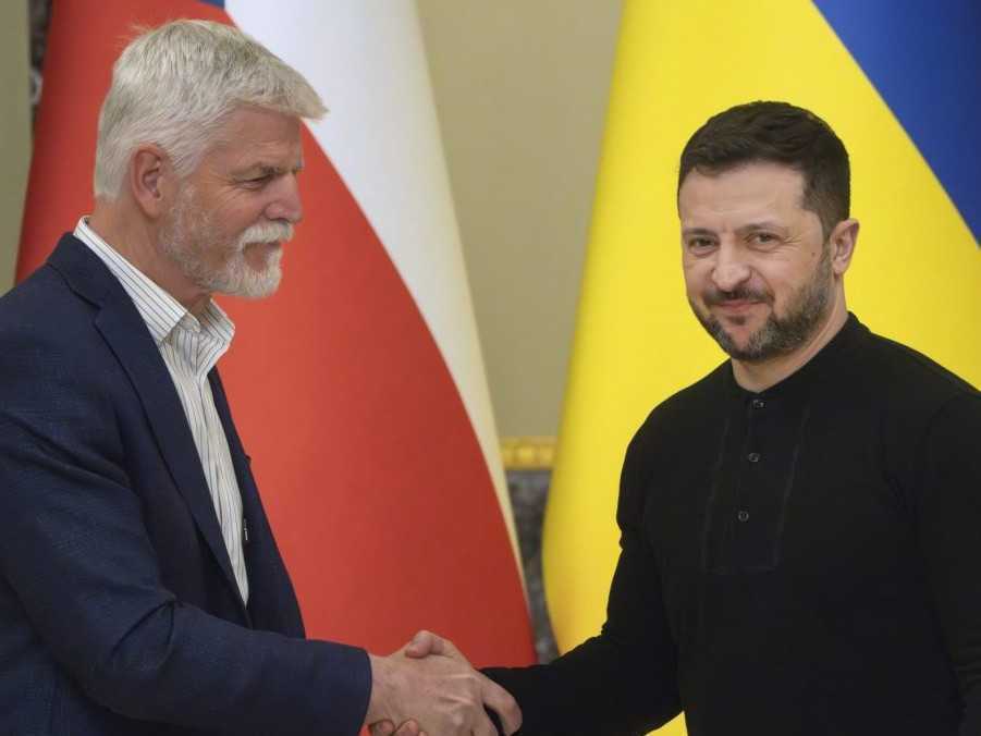 Český prezident Petr Pavel a ukrajinský prezident Volodymyr Zelenskyj.