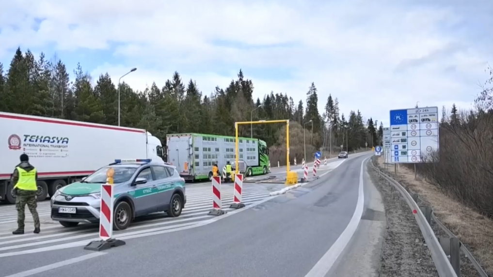 Na slintačku a krívačku už reagujú aj Poliaci. Na slovenských hraniciach zaviedli mimoriadne kontroly