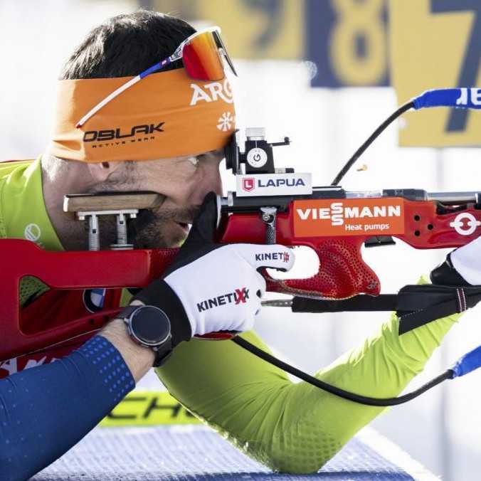 Obrovská radosť domácich: Slovinec Fak ovládol s čistou streľbou vytrvalostné preteky. Malý glóbus berie Laegreid