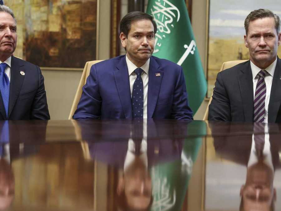 USA a Ukrajina sa usilujú dosiahnuť prímerie do Veľkej noci, píše Bloomberg. Putin sa však neponáhľa