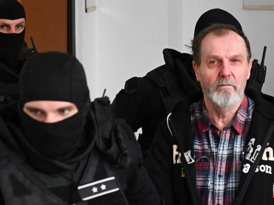 Na snímke atentátnik Juraj Cintula.