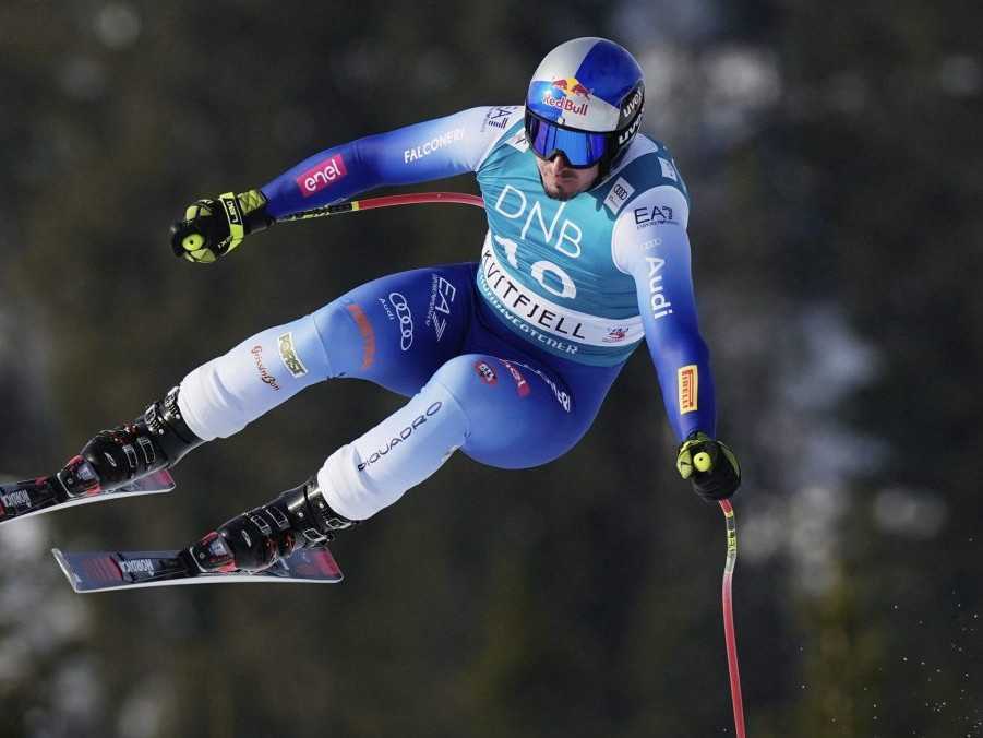 Taliansky lyžiar Dominik Paris.