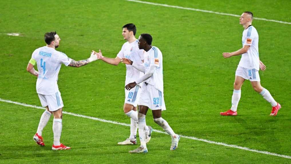 Semifinálová štvorica Slovnaft Cupu je kompletná: Slovan zdolal Košice najtesnejším výsledkom, Banská Bystrica prelomila šnúru prehier