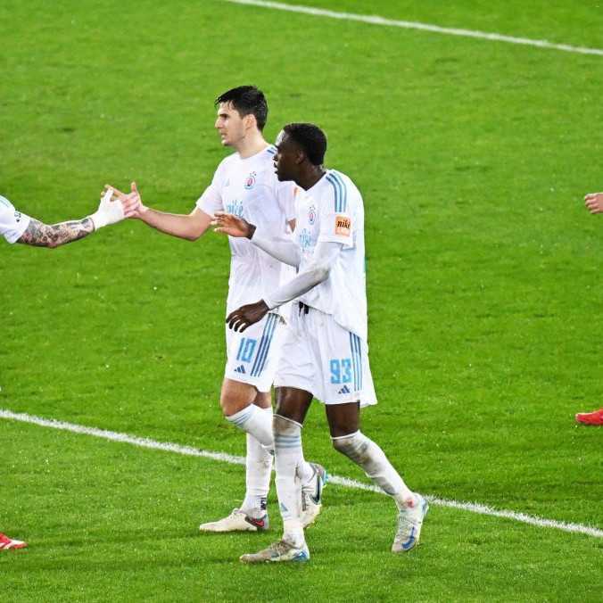 Semifinálová štvorica Slovnaft Cupu je kompletná: Slovan zdolal Košice najtesnejším výsledkom, Banská Bystrica prelomila šnúru prehier