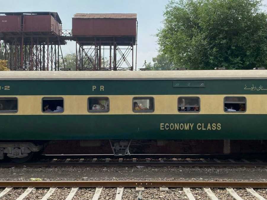 Ilustračná snímka vlaku v Pakistane.