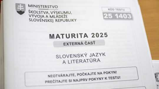 Maturitný test zo slovenského jazyka a literatúry.