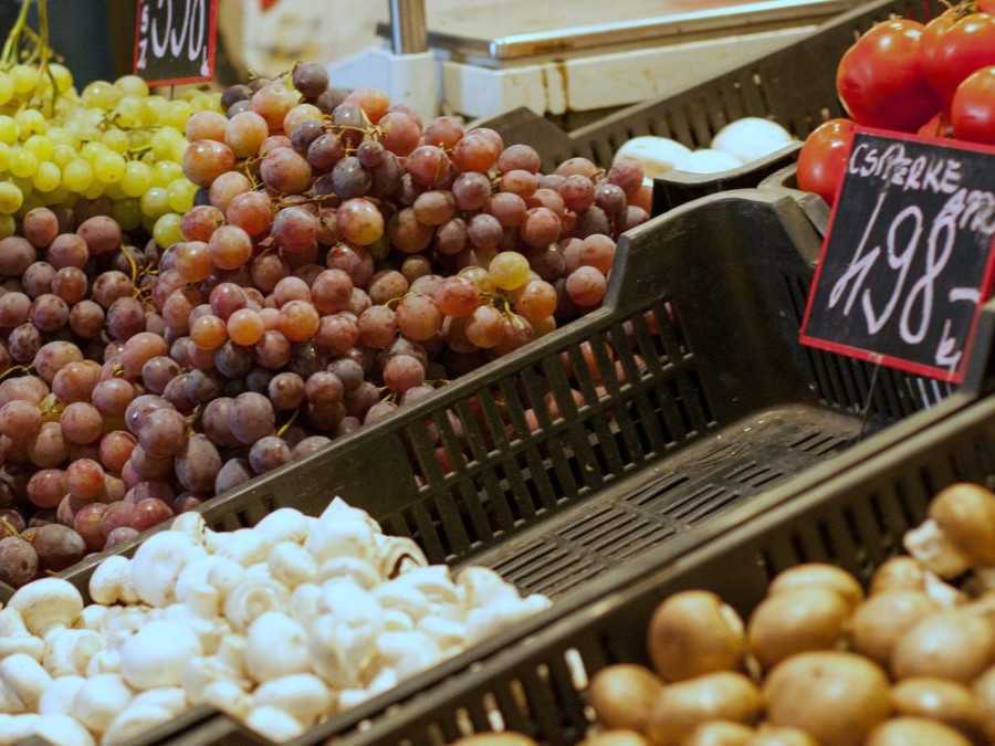 Potraviny v maďarskom obchode.