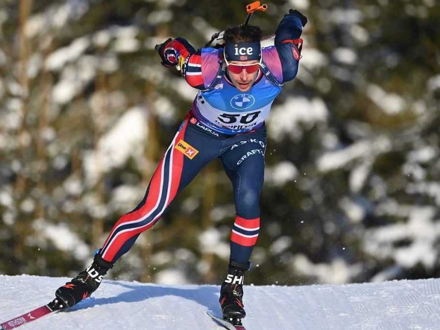 Nórsky biatlonista Sturla Holm Lägreid.