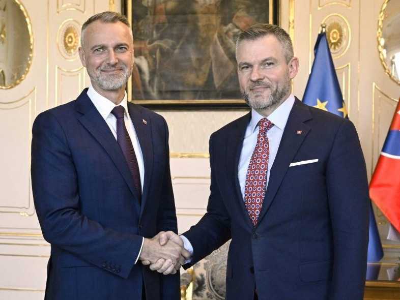 Zľava Richard Raši a Peter Pellegrini.