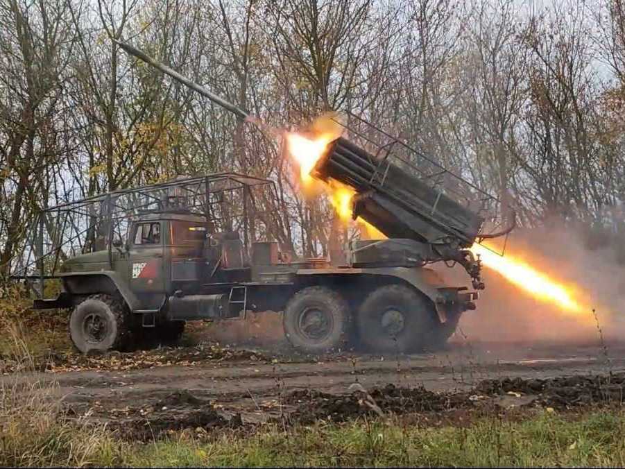 Na ilustračnej snímke ruský raketomet v Kurskej oblasti.