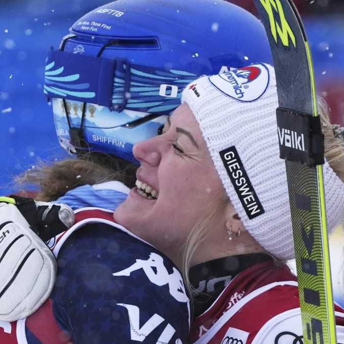 Shiffrinová pokorila ďalší rekord, premiérový triumf pre Rakúšanku Truppeovú