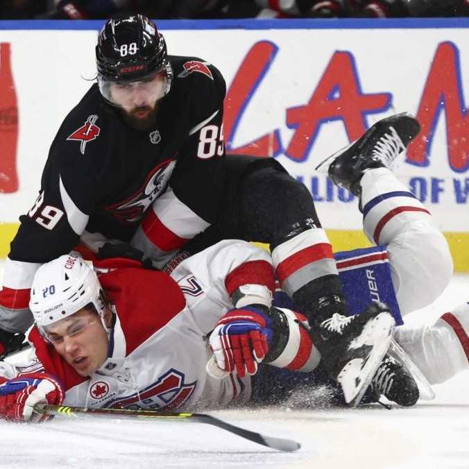 Slafkovského Montreal uspel na ľade Buffala. Český hokejista Pastrňák spravil rekord