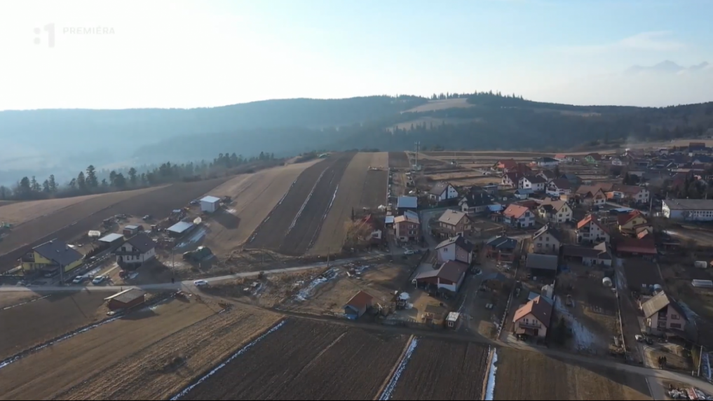 Vlkovce od pádu socializmu stále bojujú s nedokončeným registrom pozemkov. Pán Rudolf tak na svojom nemôže stavať