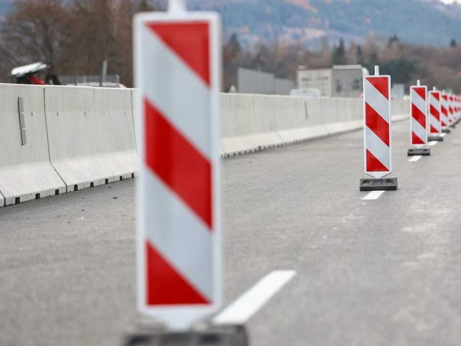 Vodičov na diaľnici D1 čakajú ďalšie obmedzenia: Od piatka do nedele bude v smere do Trnavy úplne uzavretá