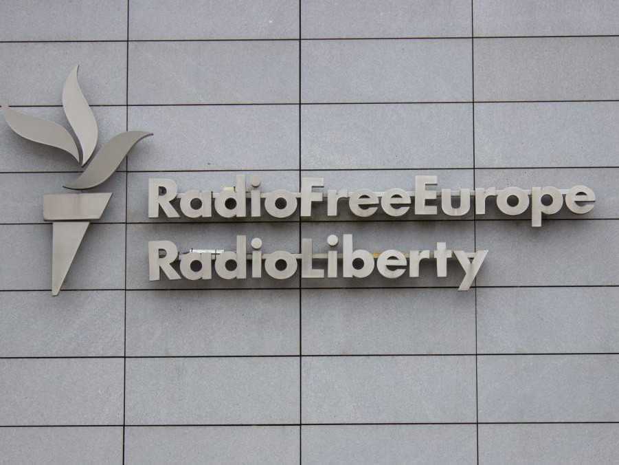 Rádio Slobodná Európa - Rádio Sloboda (RFE/RL), ktoré sídli v pražskej štvrti Strašnice.