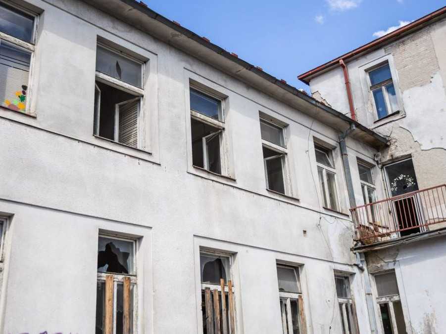 budova bývalej školy v Čadci