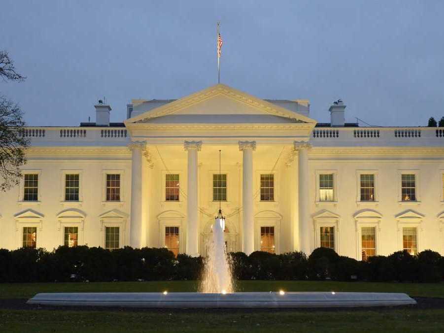 Na snímke pohľad na Biely dom.