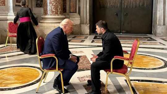 Donald Trump označil Baziliku svätého Petra za „najkrajšiu kanceláriu, akú kedy videl“