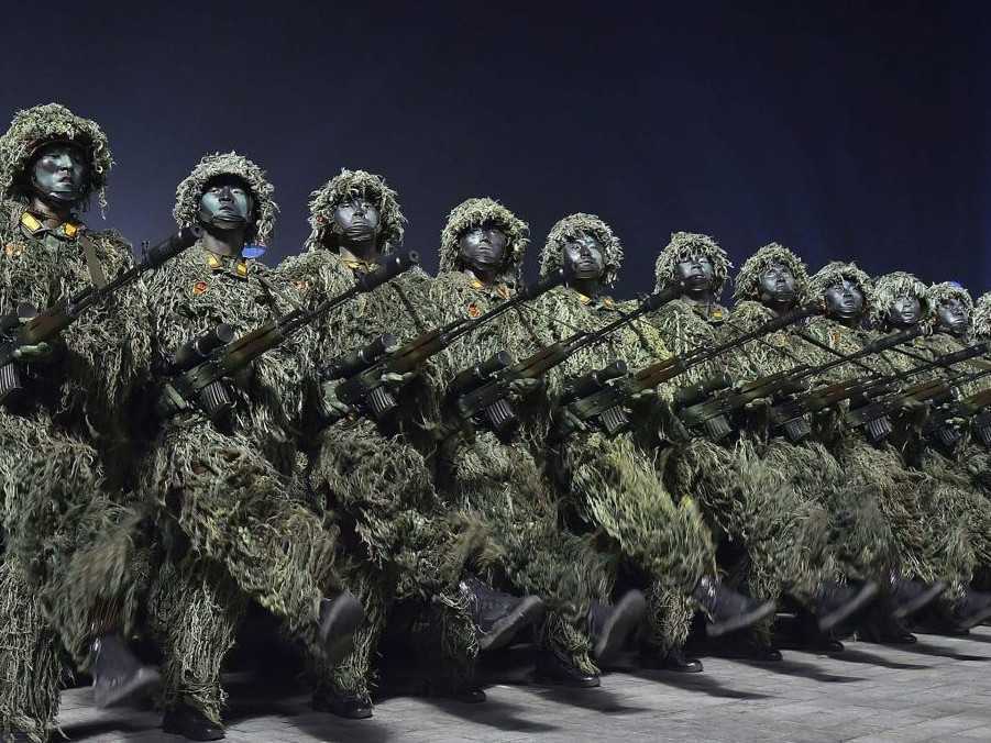 Ilustračná snímka - vojenská prehliadka v Severnej Kórei.