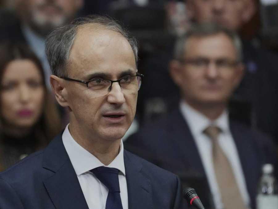 Na snímke Djuro Macut.