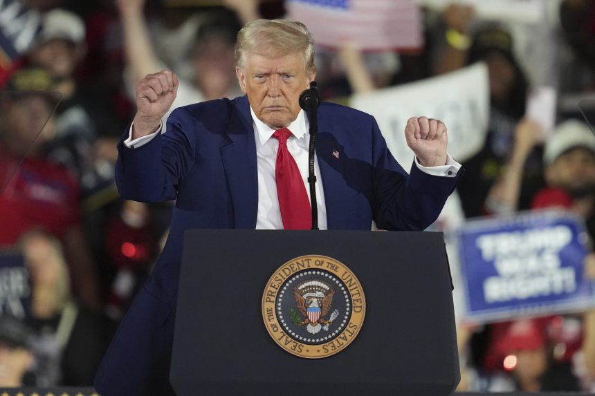 Trump v rozhovore uviedol, že Putin chce mier na Ukrajine. Takisto chválil svojich prvých 100 dní vo funkcii