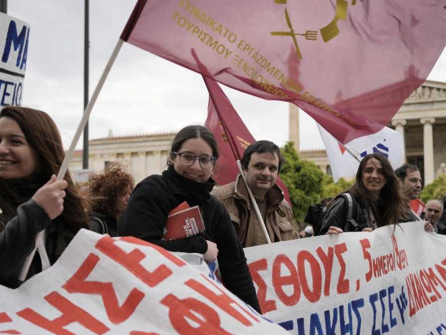 V Grécku sa začal 24-hodinový generálny štrajk.