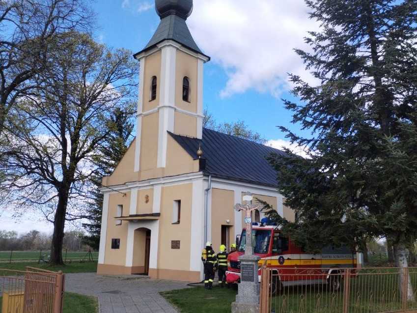 Kostol vo Vysokej nad Uhom.