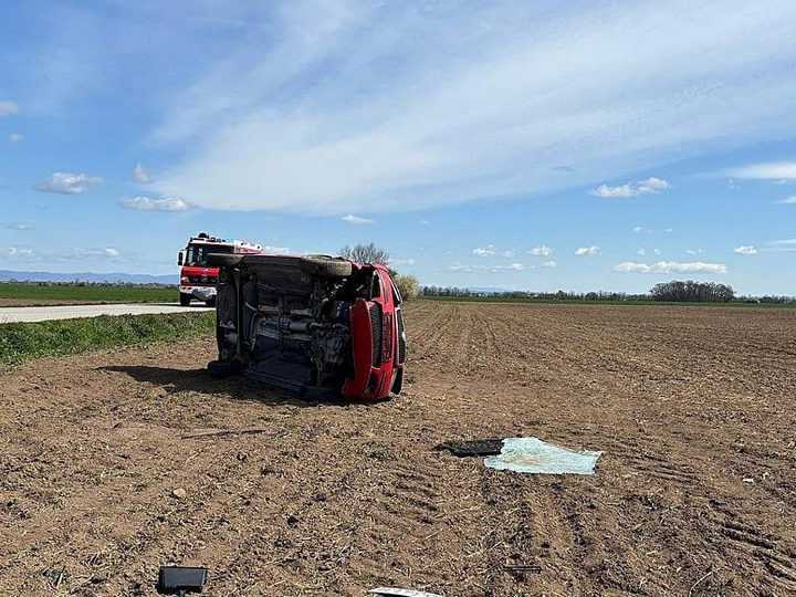 Na snímke miesto dopravnej nehody.