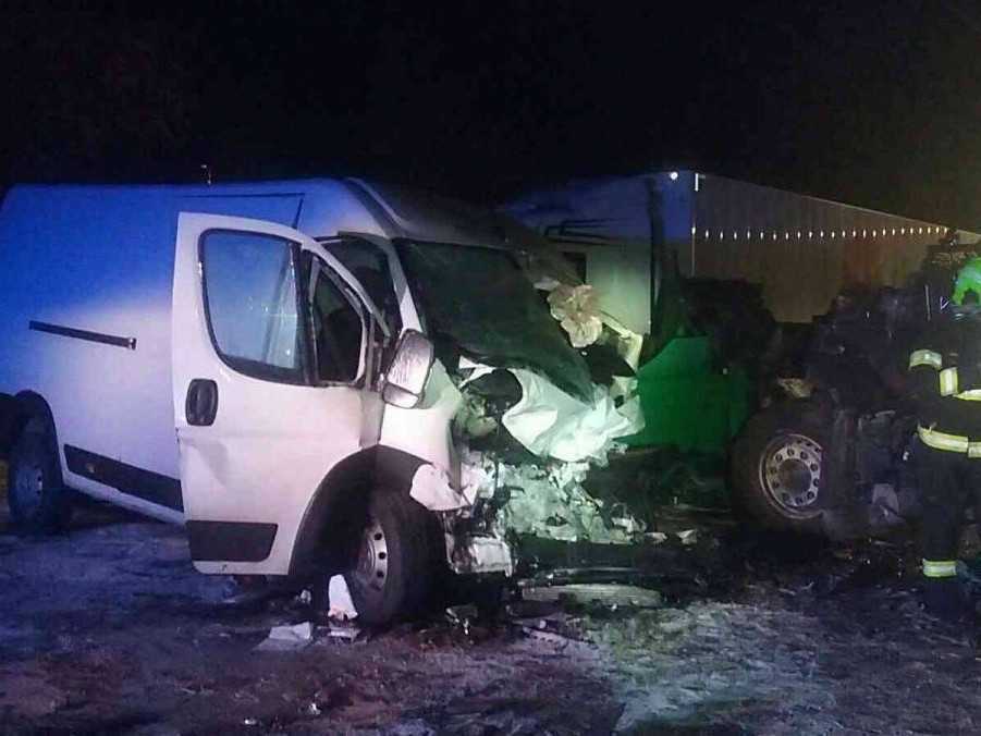 Na snímke miesto dopravnej nehody.