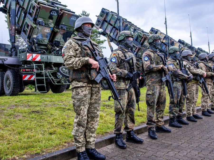 Estónsko je pripravené vyslať mierové jednotky na Ukrajinu, tvrdí premiér Kristen Michal