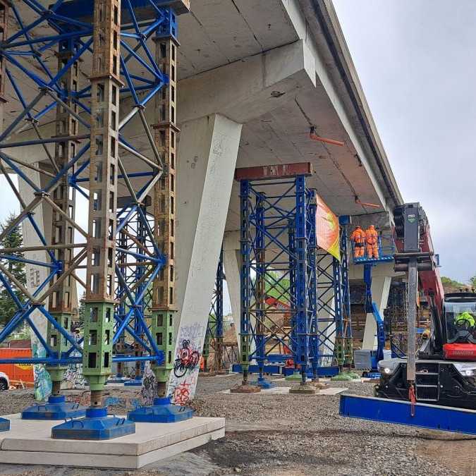 Most pri popradskej nemocnici je v havarijnom stave. Investujú milióny eur, aby ho podopreli, potom ho plánujú zbúrať