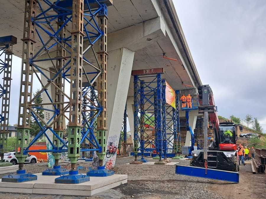 Most pri popradskej nemocnici je v havarijnom stave. Investujú milióny eur, aby ho podopreli, potom ho plánujú zbúrať