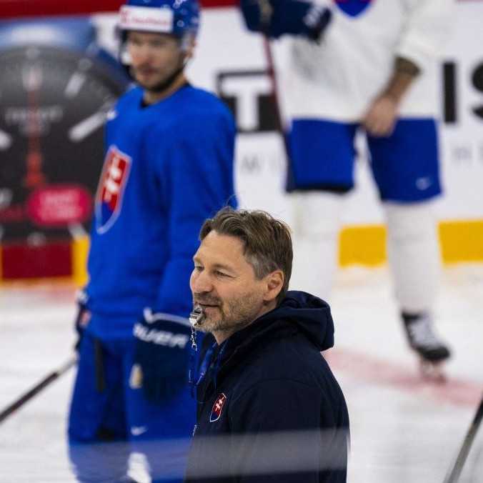 Pred šampionátom vo Švédsku sa nabaľovali problémy: Országh cítil absenciu rozdielových hráčov, Šatan zasa neskúsenosť