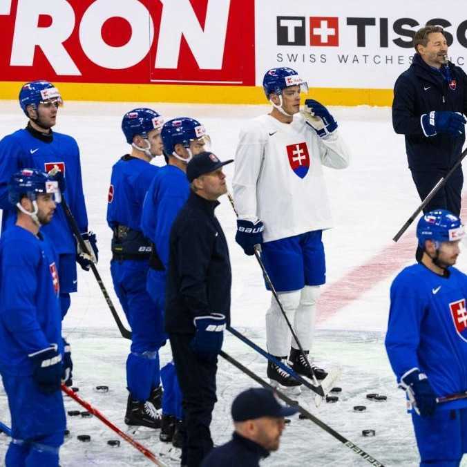 MS v hokeji 2025: Poznáme zostavu Slovenska proti Švédsku