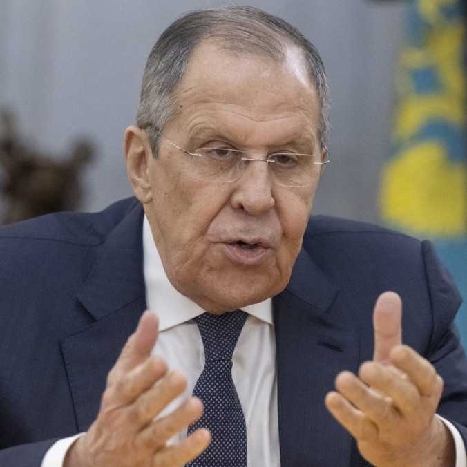Lavrov ostro kritizuje izraelské útoky v Pásme Gazy. Ide o „kolektívne trestanie civilnej populácie,“ vyhlásil