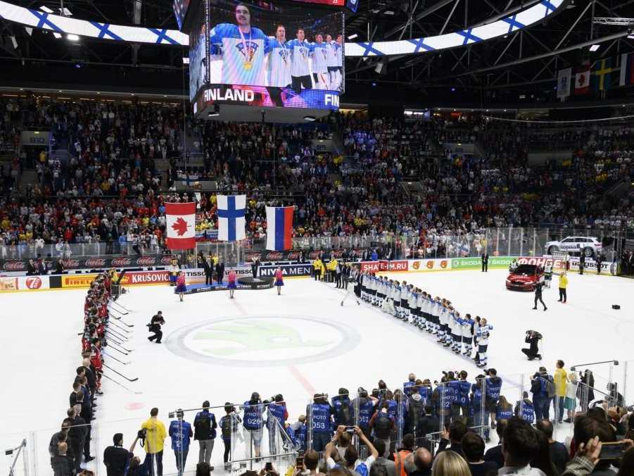 Finálový zápas Kanada - Fínsko na 83. majstrovstvách sveta v ľadovom hokeji v Bratislave.