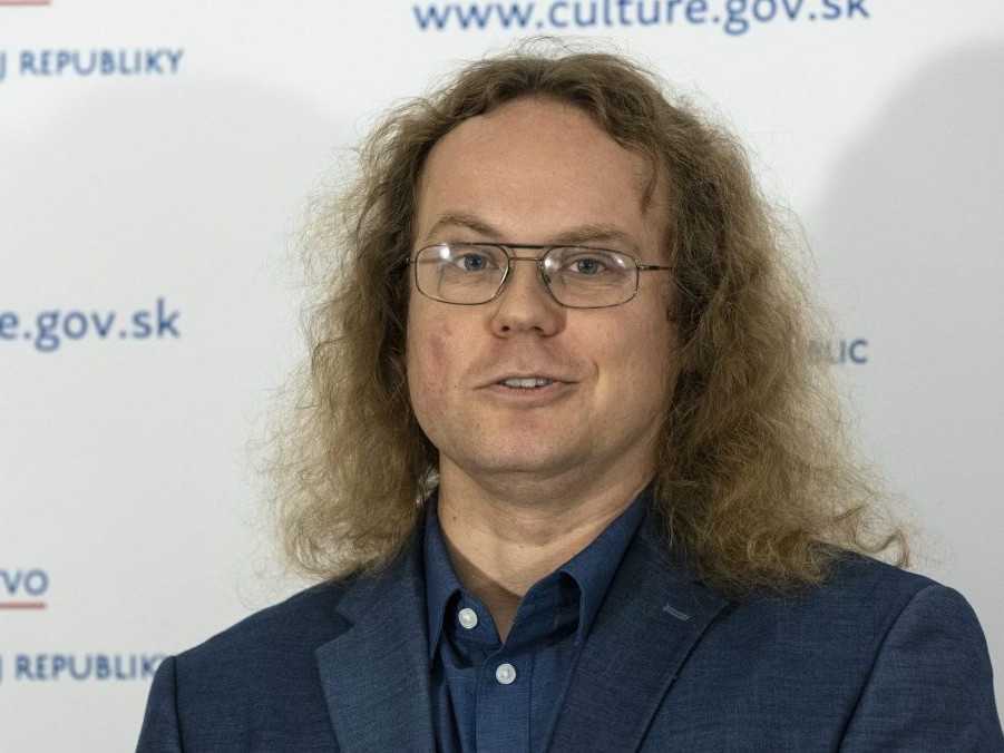 Na snímke generálny riaditeľ Národného osvetového centra (NOC) Erik Kriššák.