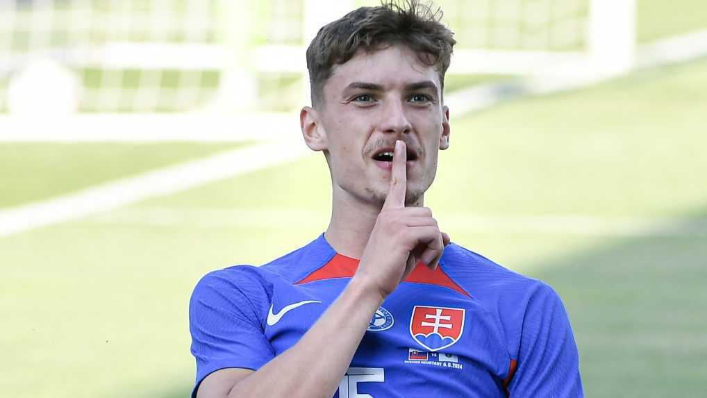 Tomáš Rigo zažil výbornú klubovú sezónu, v kabíne Baníku patrí medzi lídrov: Dúfam, že si to prenesiem aj na EURO U21