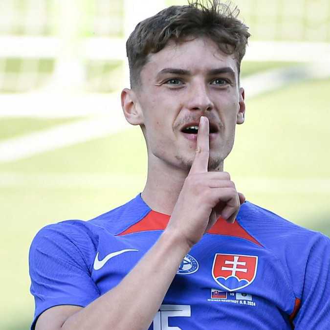 Tomáš Rigo zažil výbornú klubovú sezónu, v kabíne Baníku patrí medzi lídrov: Dúfam, že si to prenesiem aj na EURO U21