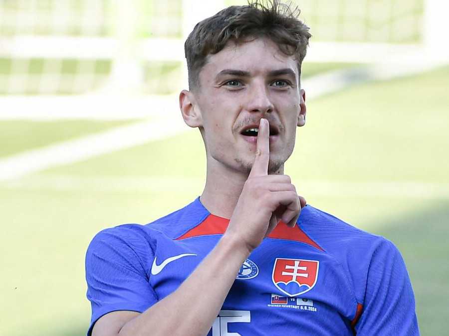Tomáš Rigo zažil výbornú klubovú sezónu, v kabíne Baníku patrí medzi lídrov: Dúfam, že si to prenesiem aj na EURO U21
