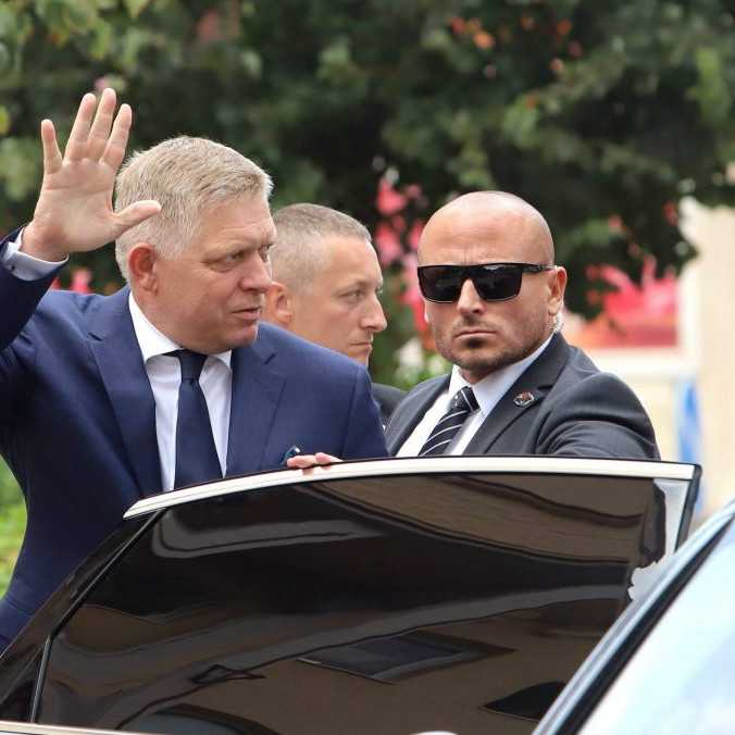 Mnohí politici a panovníci sa s pokusmi o atentát vyrovnali chladnokrvne: M. Holubová povedala viac o významných atentátoch