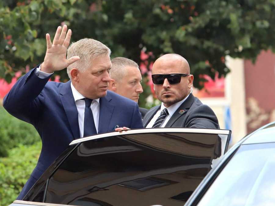 Mnohí politici a panovníci sa s pokusmi o atentát vyrovnali chladnokrvne: M. Holubová povedala viac o významných atentátoch