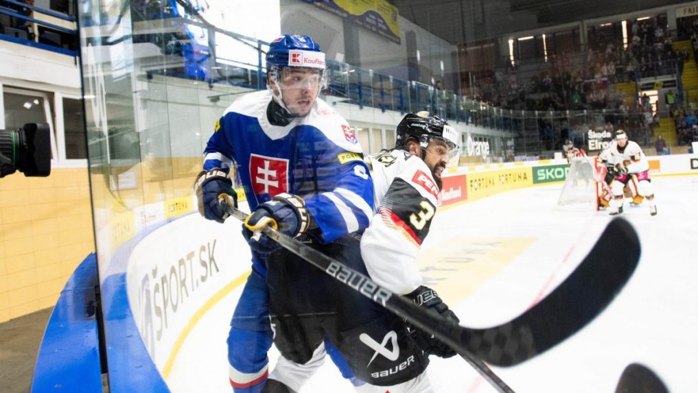 Správy z MS v hokeji: Obranca Romaňák by mal na šampionáte skončiť