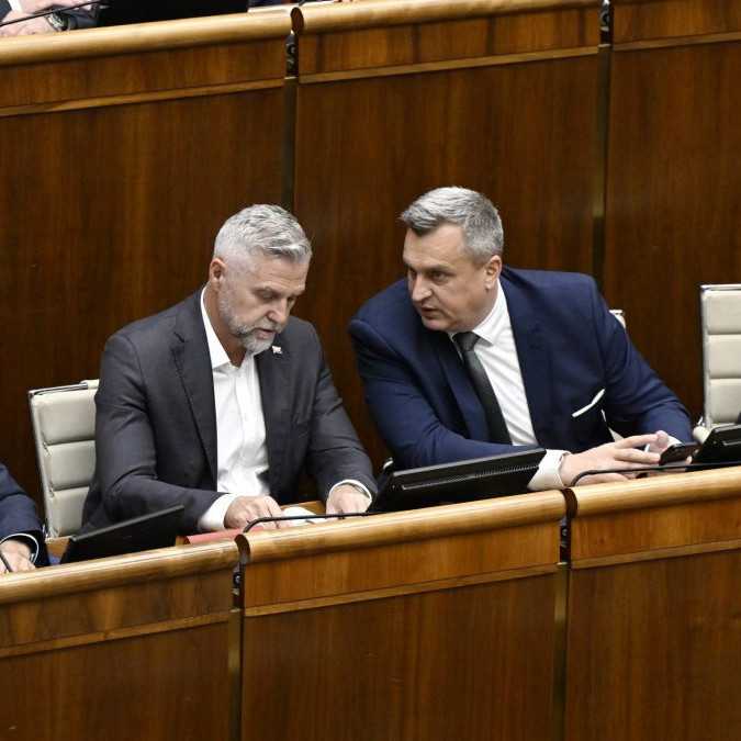 Platy poslancov v roku 2025: Niektorí dostanú mesačne vyše 7  000 eur, predsedovia a podpredsedovia aj príplatky