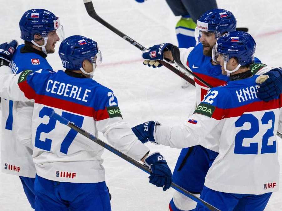 MS v hokeji 2025: Slováci oslavujú prvé víťazstvo na šampionáte. Slovinci v závere ešte hrýzli