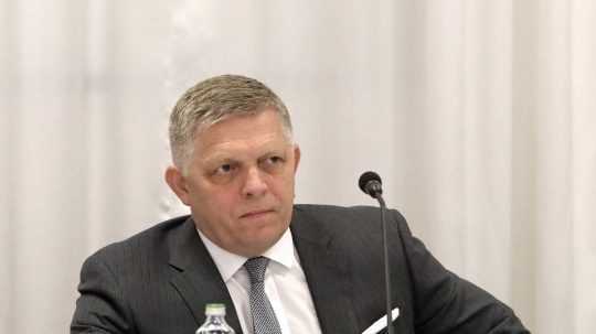 Premiér Robert Fico (Smer-SD)