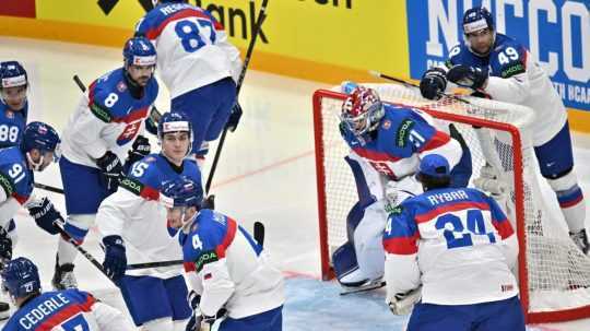 Na snímke slovenskí hokejisti.